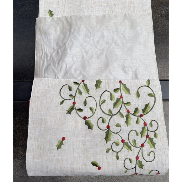Vogue Collections Holiday Table Runner Christmas Holly Scrolls 67"X14" NWOT - Picture 4 of 7